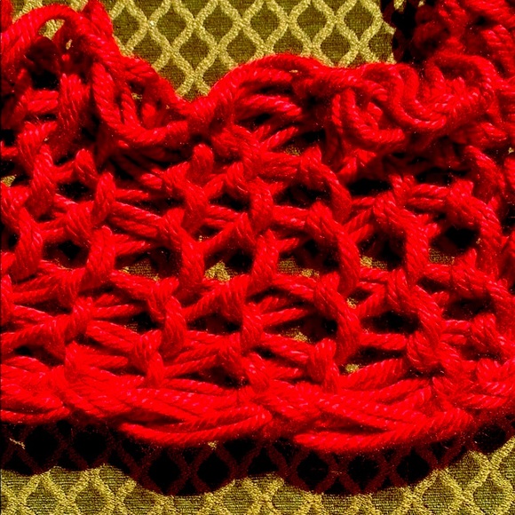 Hand knit shall - Picture 4 of 7